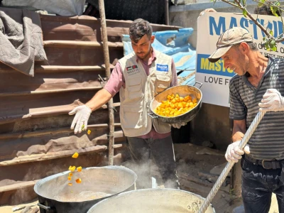 প্রতিদিনের খাবার ও বিশুদ্ধ পানি: গাজার জন্য MASTUL ফাউন্ডেশনের জীবনরেখা